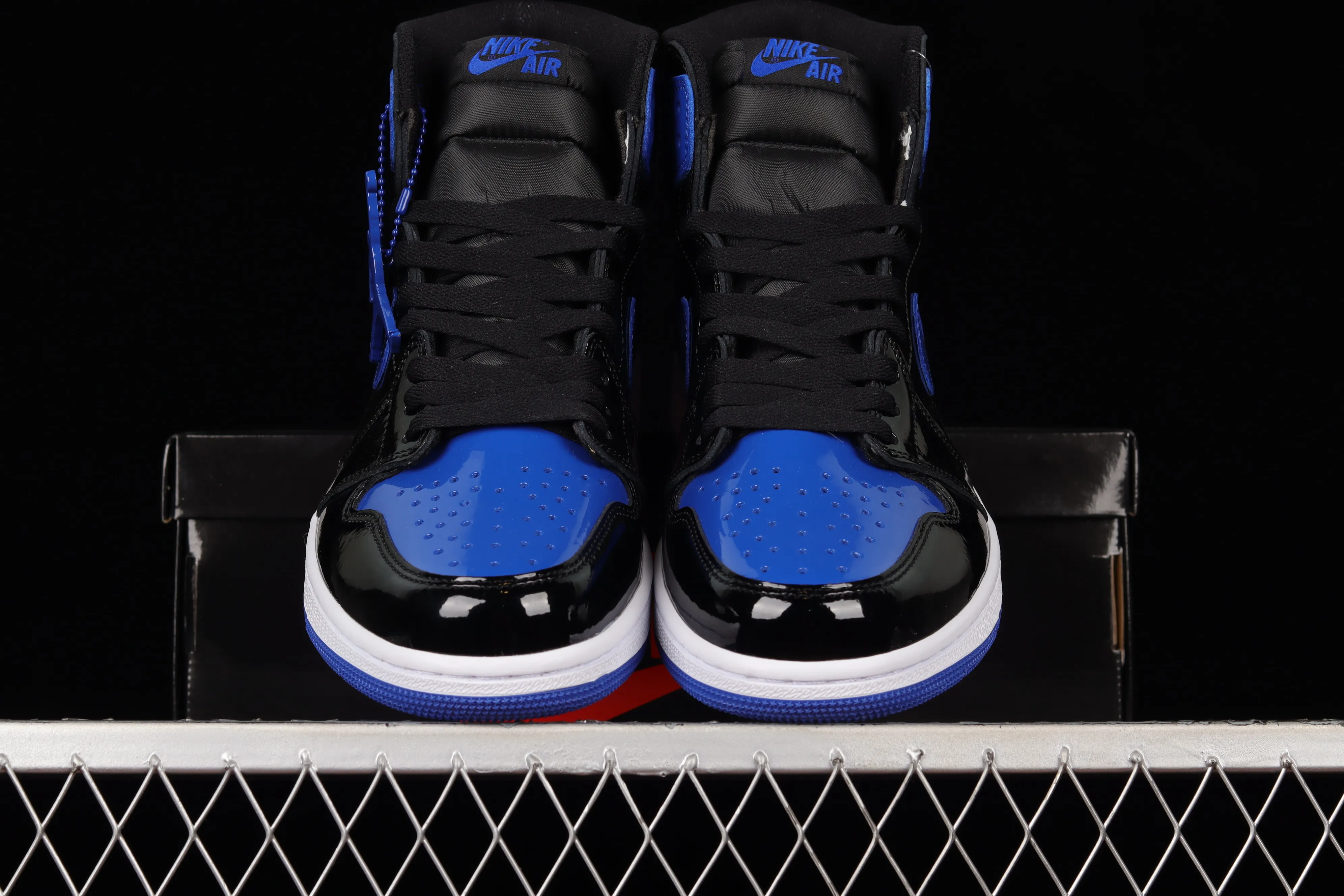 All categories Air Jordan Jordan series basketball shoes Air Jordan 1 High Air Jordan 1 Retro High AJ1 Joe 1 patent leather black and blue 555088-400